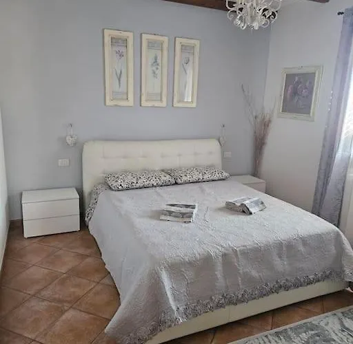 Attico Anais