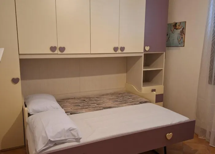 Attico Anais